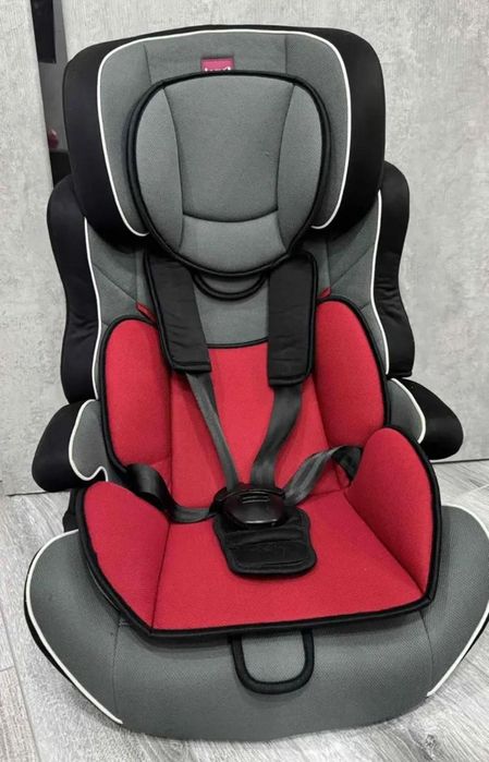 Продам детское автокресло