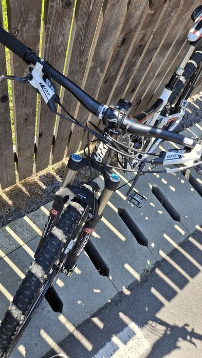 Bicicleta full suspension Giant Trance 29