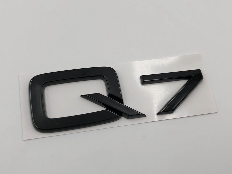 Emblema Audi Q7 negru