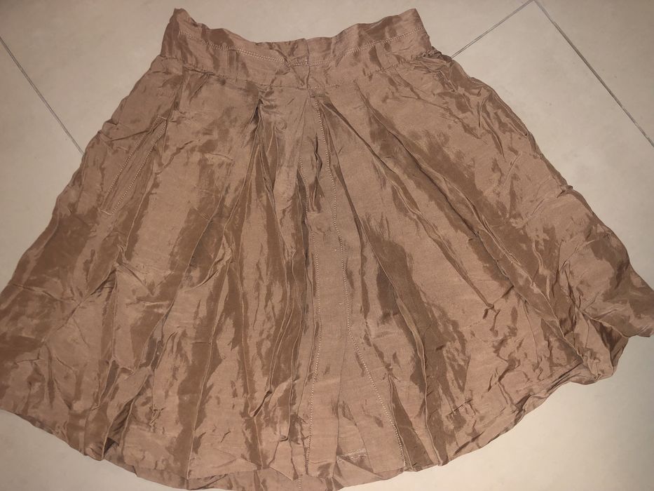 Fusta Zara Woman, noua fara eticheta, mar. M