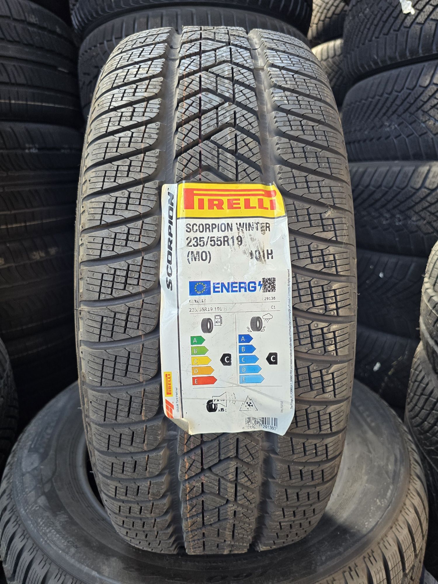 235/55/19 PIRELLI 4бр