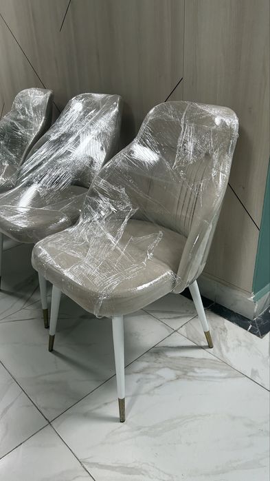 Продается стулья для кухни