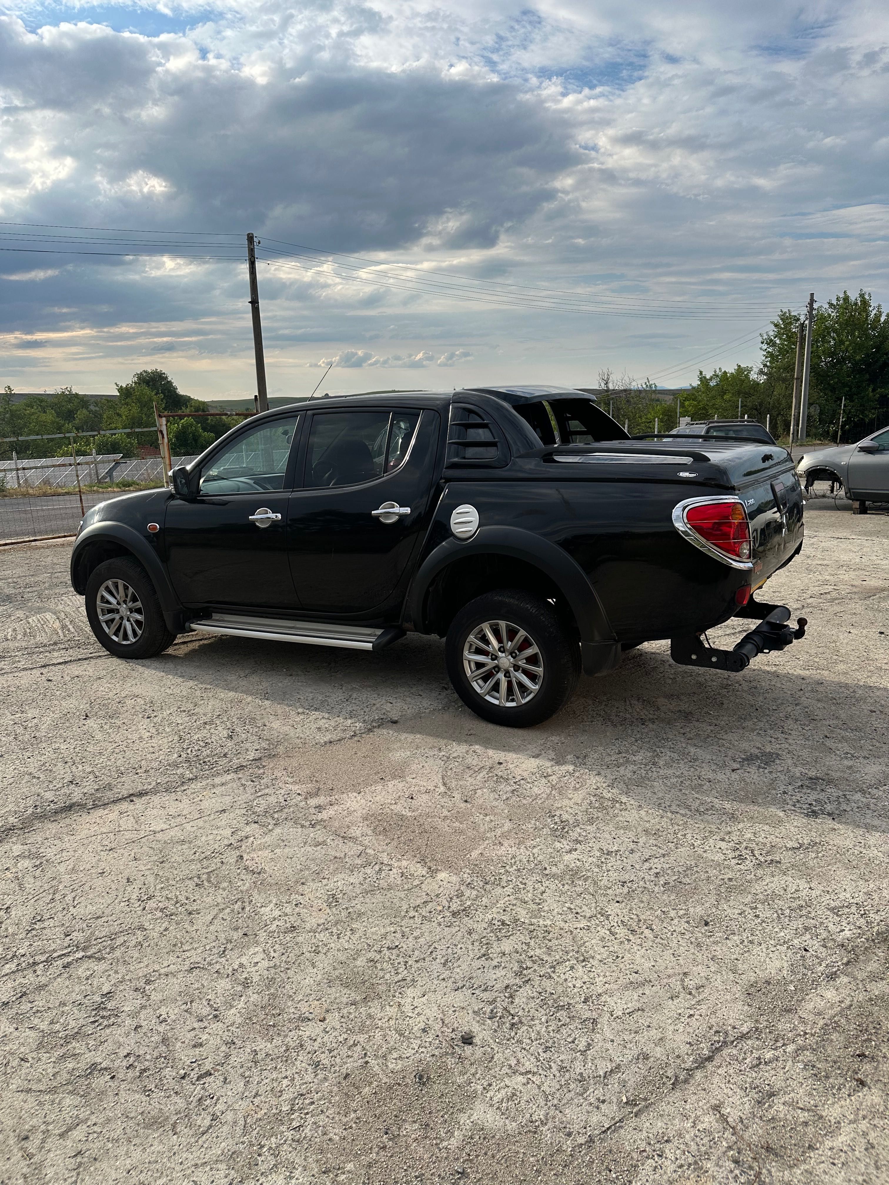 Mitsubishi L200/митсубиши L200на части
