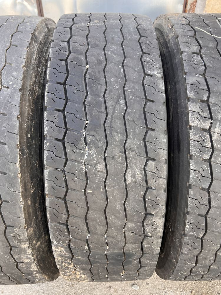 4 anvelope camion 315/70/22.5 , Nokian !