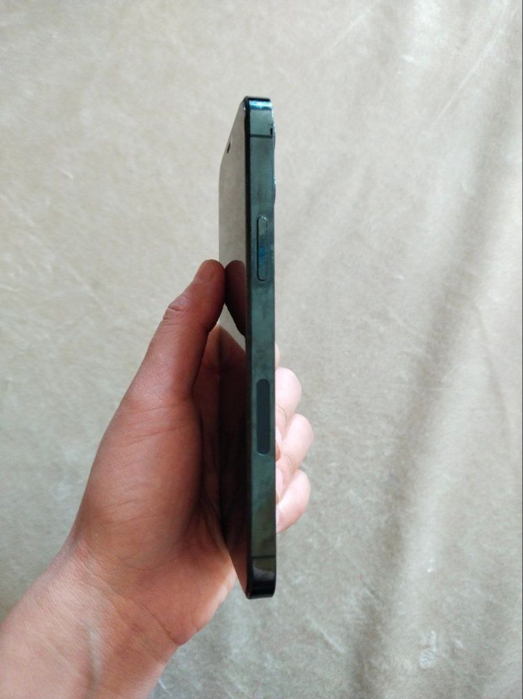 Iphone 12pro в идеальном состояние