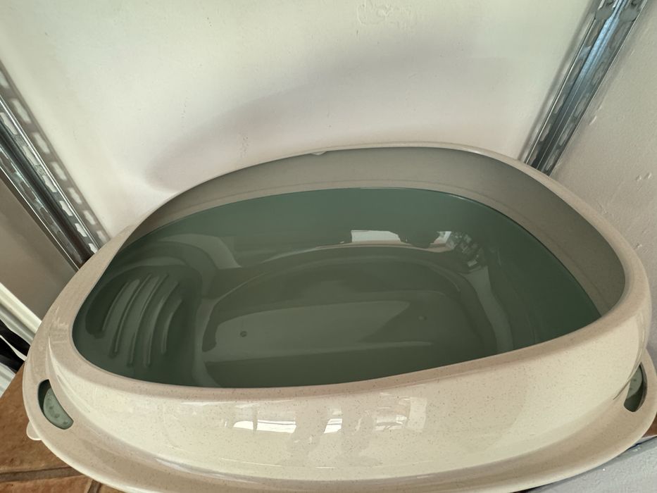 Vand accesorii pisica  NOI dispusa la oferte