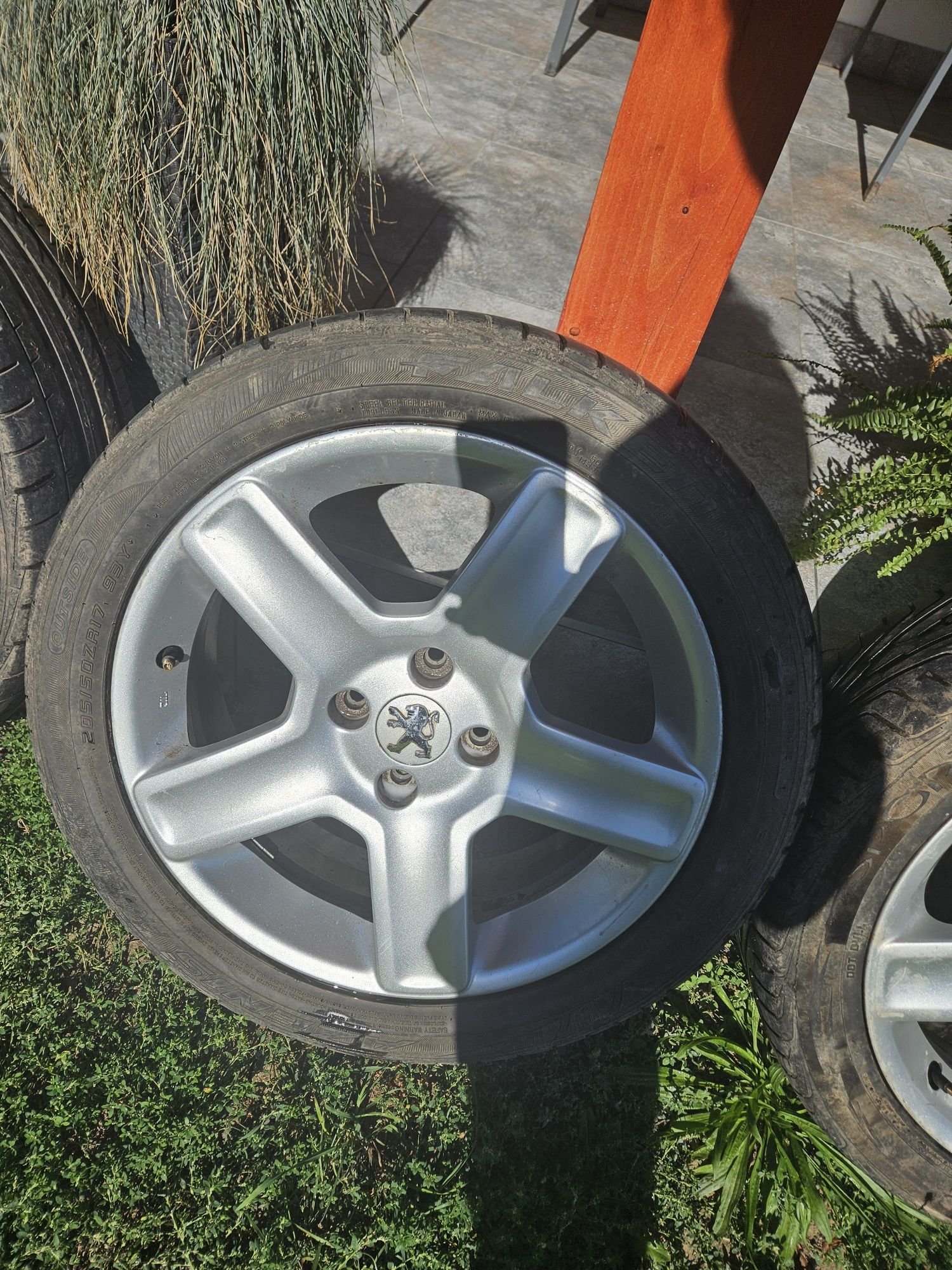 4 Jante aliaj originale Peugeot 17" + Anvelope Vredestein Sportrac 3