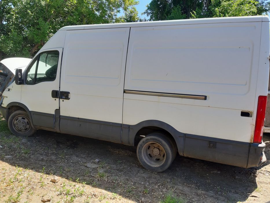Caroserie iveco daily doar caroserie fără motor acte valabile