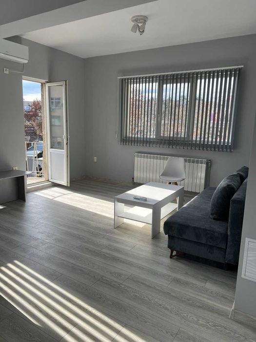 Дава се под наем Офис в Велико Търново, Център - 26 кв.м за 200 € - Снимка #3