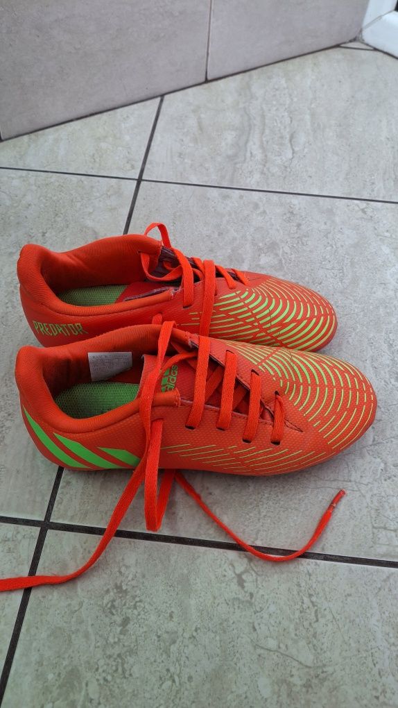 Бутонки за футбол Adidas 33н.