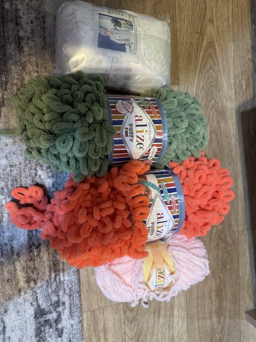 продам пряжу все за 2000