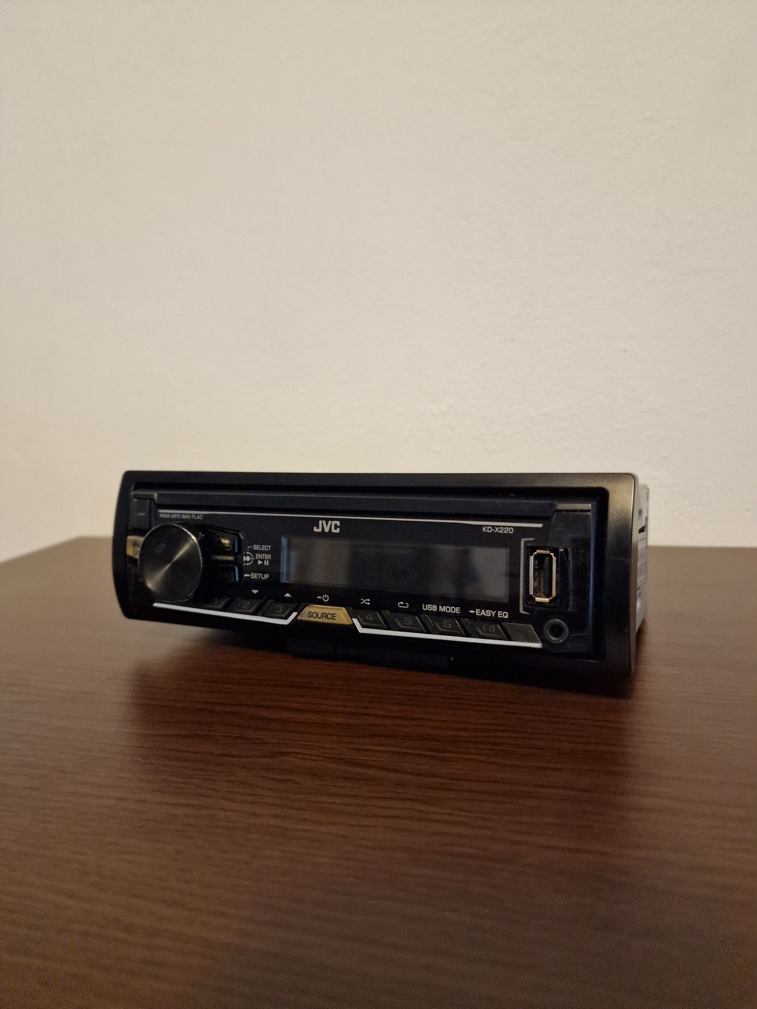 Casetofon auto JVC usb FM
