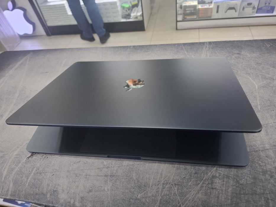 Macbook air m3 16/512 dyum 15", 98 % emkost