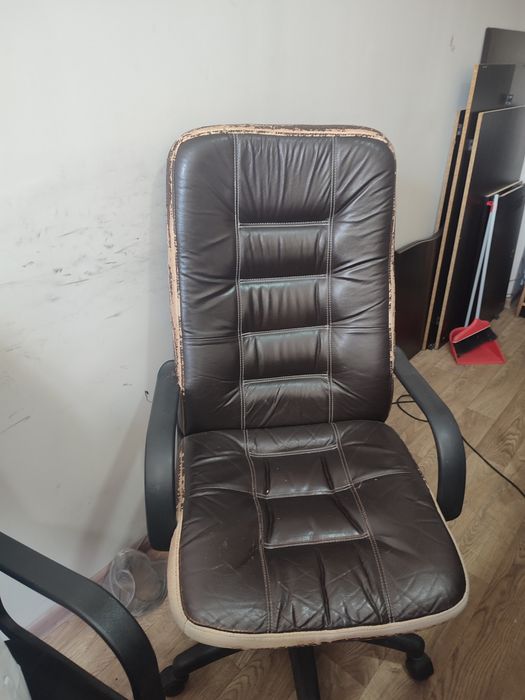 Продам офисное кресло