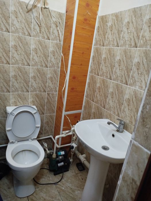 Asr ko'cha DARMON klinika yonida Uy sotiladi 1 xonali uy sotiladi