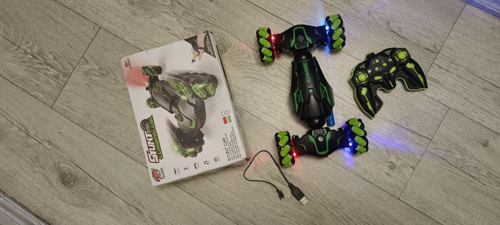 Машинка управление на джойстике