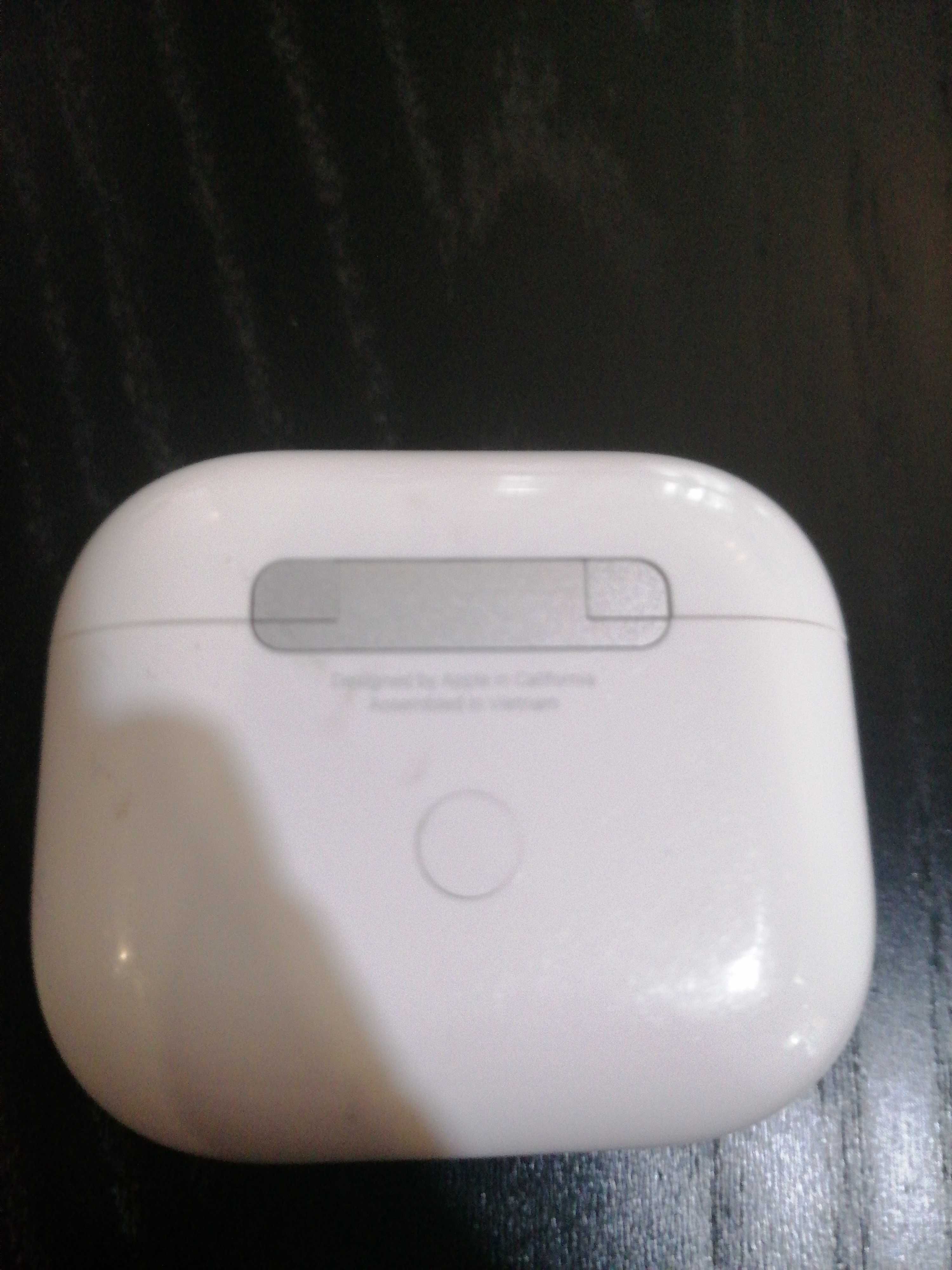 Air pod gen 3 aproape noi