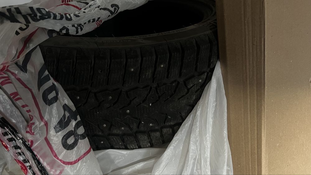 Резина 225/46/R17 зима-шипованные