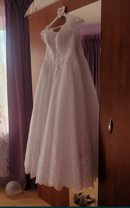 Vând Rochie de Mireasă