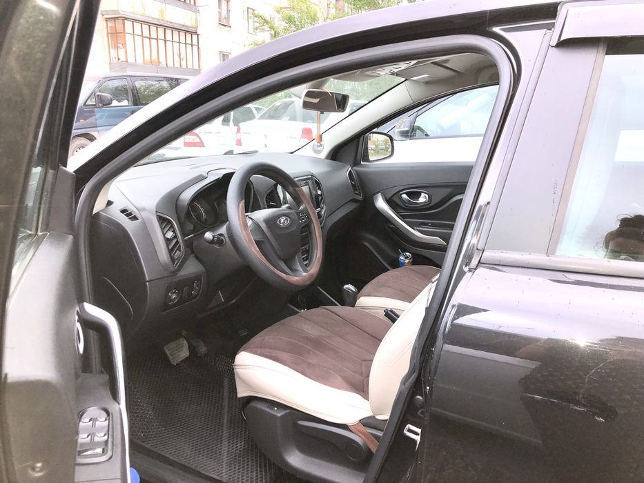 LADA XRAY 2017 год