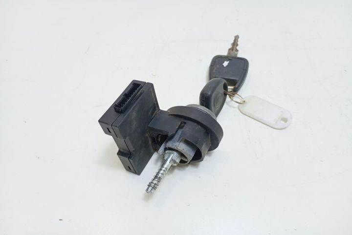 Contact cu cheie Opel Zafira A seria