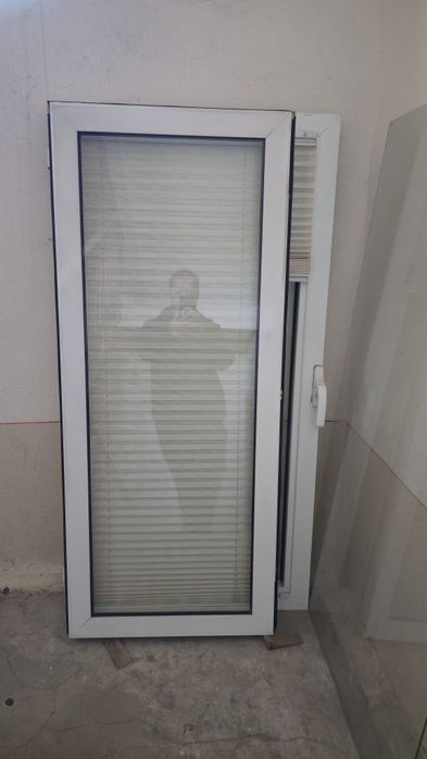 продаю створки 2шт и стекло