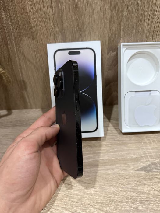 Продавам iPhone 14 Pro