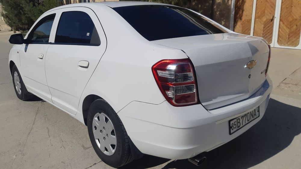 Cobalt xarajatsiz moshina