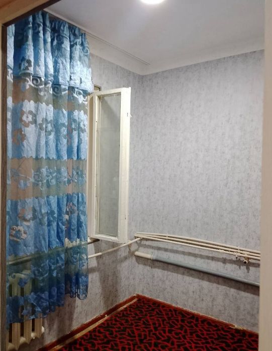 ! Срочно‼️Ин Яз 1 комнатная балкон 1.5/6 9кв Чиланзар