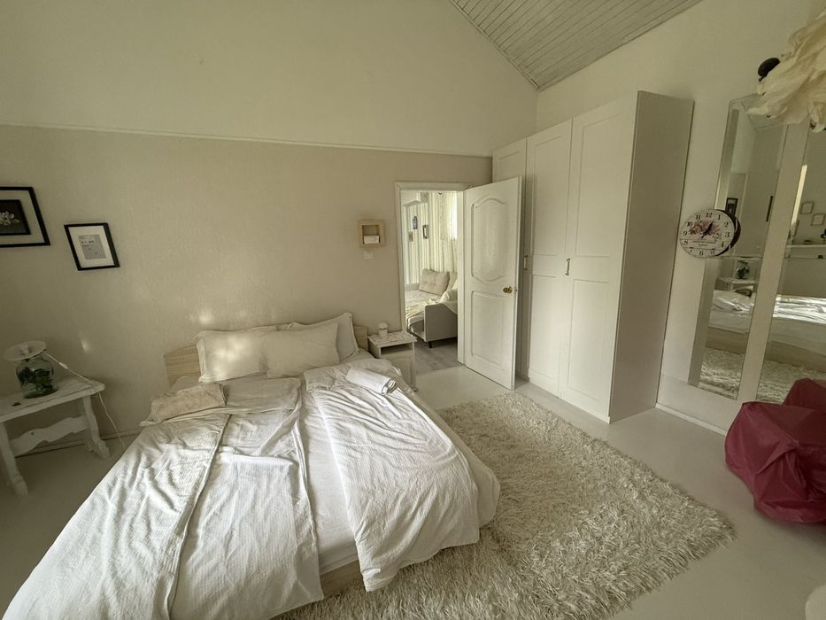 Под наем част от къща