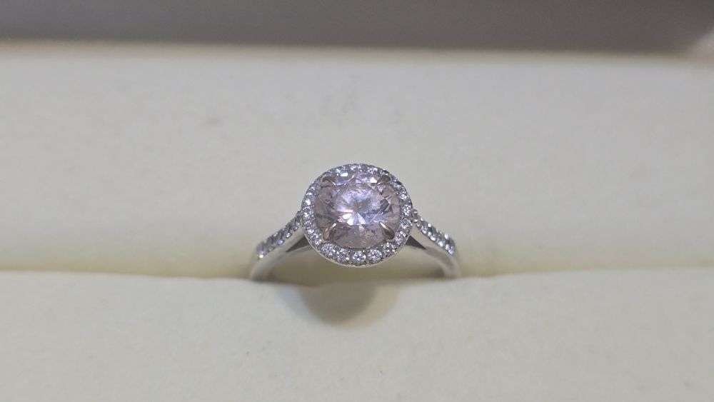 Пръстен и колие с диаманти