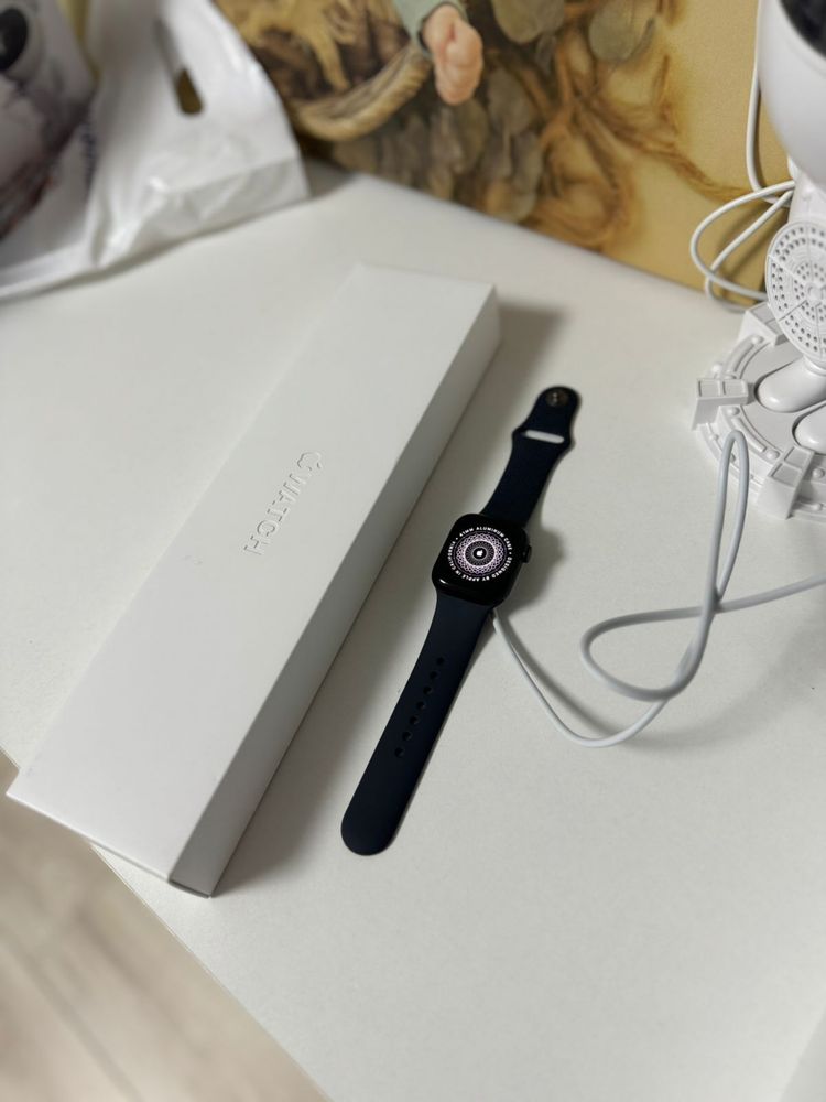 Продам новые Apple Watch 8 41mm