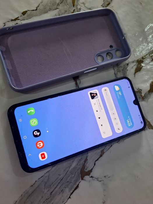 Самсунг а24, 6/128гб