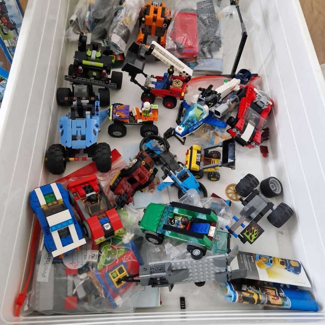 Lego, mai multe modele