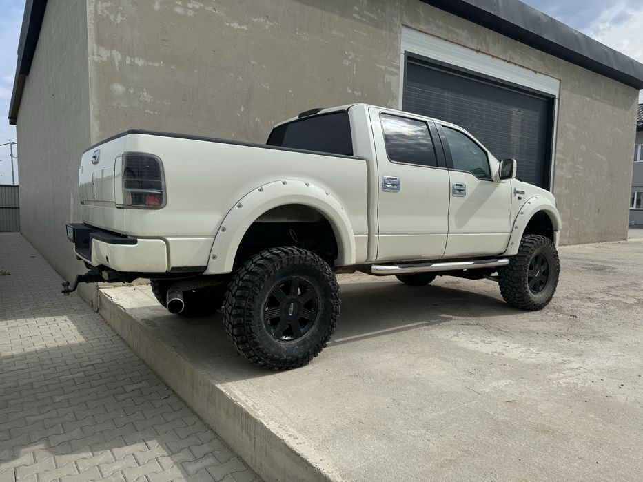 Lincoln mark lt V8 by ford f150