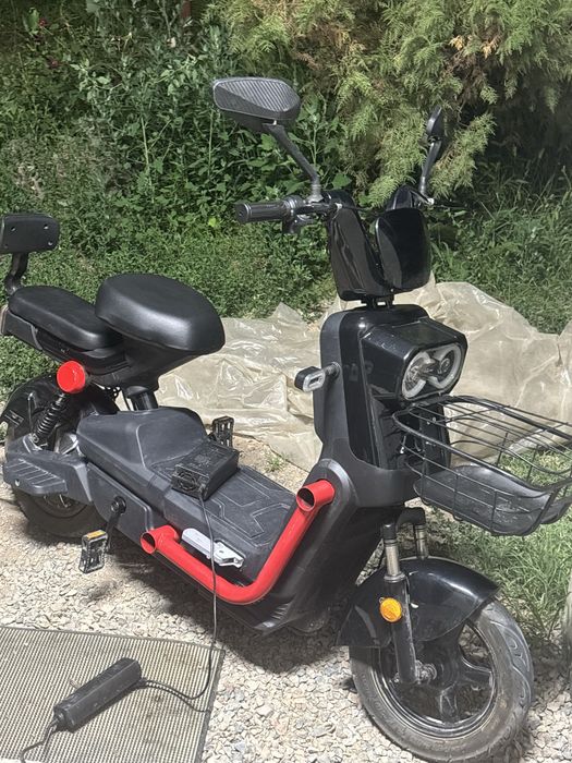 Электроскутер KAYO SK8 TANK черный