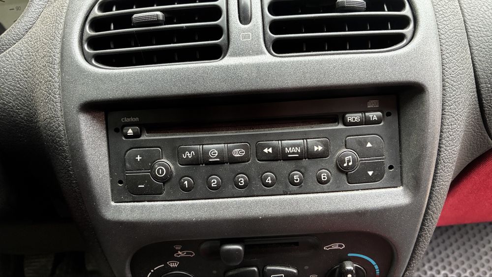 Радио CD Peugeot 206