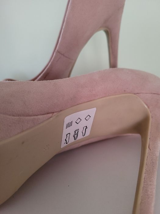 Дамски обувки на ток