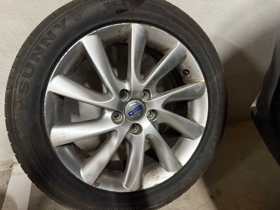 Оригинална джанта Волво REX 17" Крива с гума