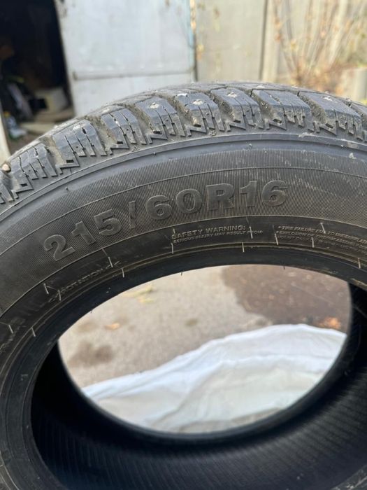 Продам резину 215/50/16