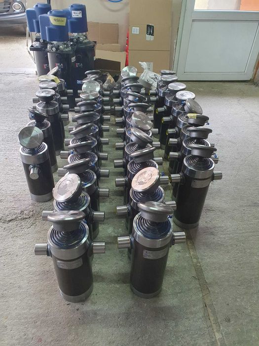 Cilindri de basculare Italia 7 t si 10 tone produs Italia !