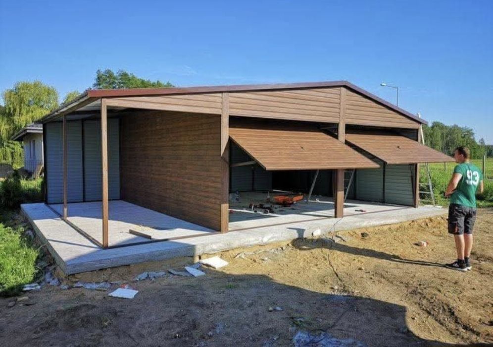 Garaje pe structuri metalice învelite cu panou senwis