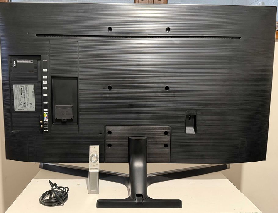 Televizor LED Smart Samsung 43NU7472 – 108 cm, 4K – Stare foarte bună