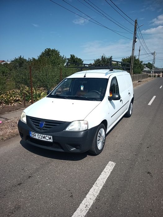 Vând Logan Van stare foarte bună