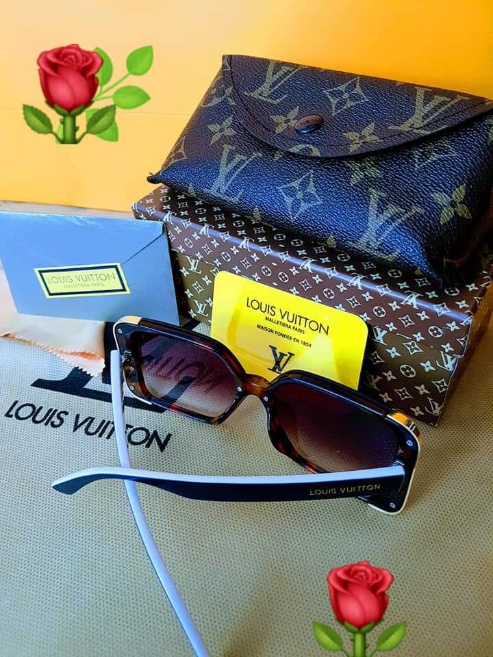 Ochelari de soare Louis Vuitton/super model, citie,saculet, etichetă
