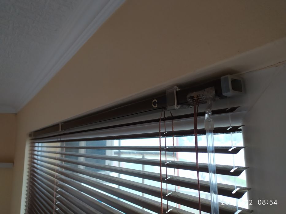 майстор ремонт монтаж ламинат боядисване сглобяване мебели бойлери