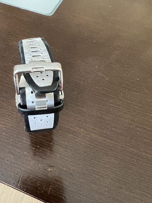 Часовник Jacgues Lemans