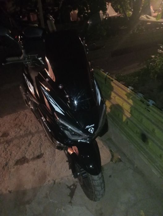 Продам Макси Скутер