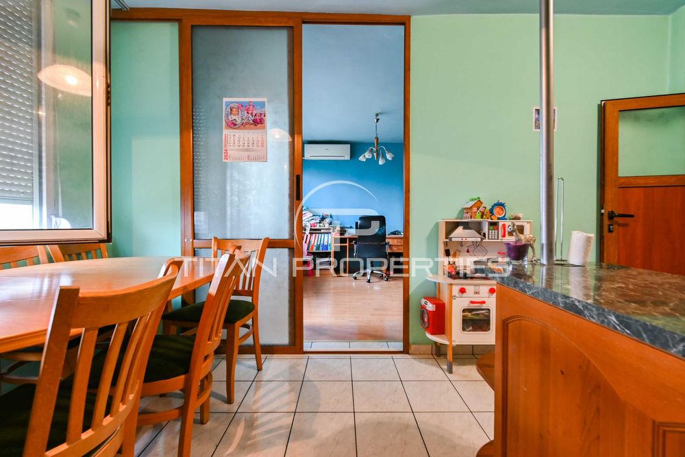 Продава се Тристаен апартамент в София, Гео Милев - 102 кв.м за 3432 €/кв.м - Снимка #2