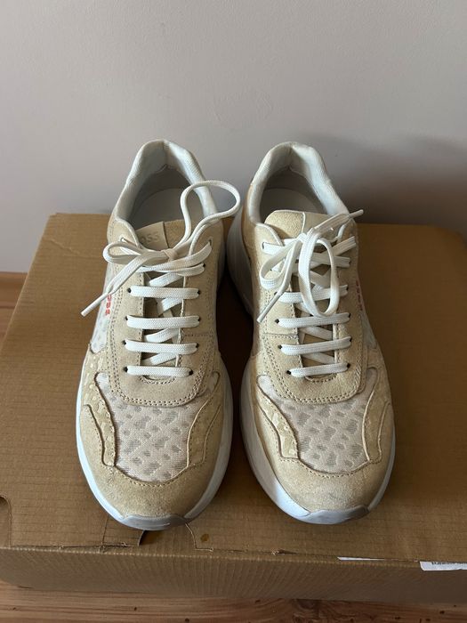 Оригинални маратонки Boss 40номер